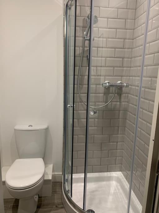 Alto - Lovely 2 Bedroom Serviced Apartment Bristol By Mint Stays Bagian luar foto