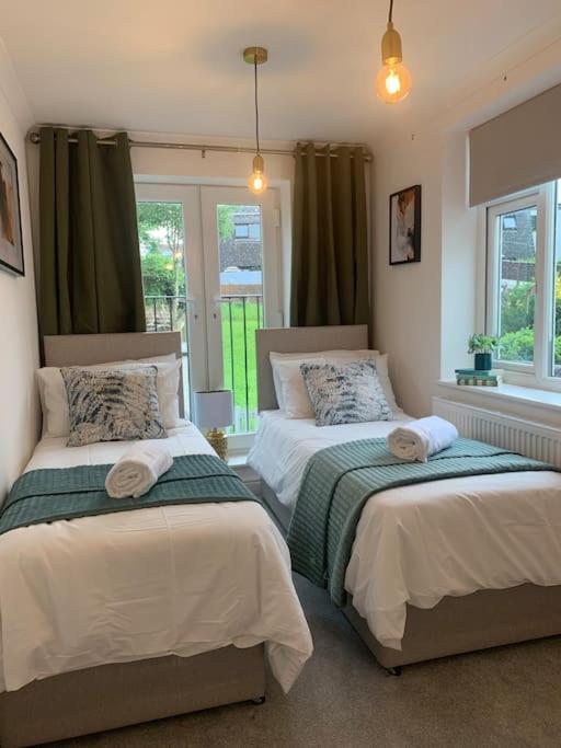 Alto - Lovely 2 Bedroom Serviced Apartment Bristol By Mint Stays Bagian luar foto